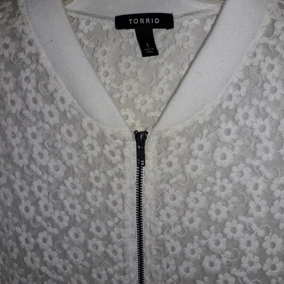 Torrid Flower Lace Bomber Jacket 1 14 16 - Picture 2 of 6